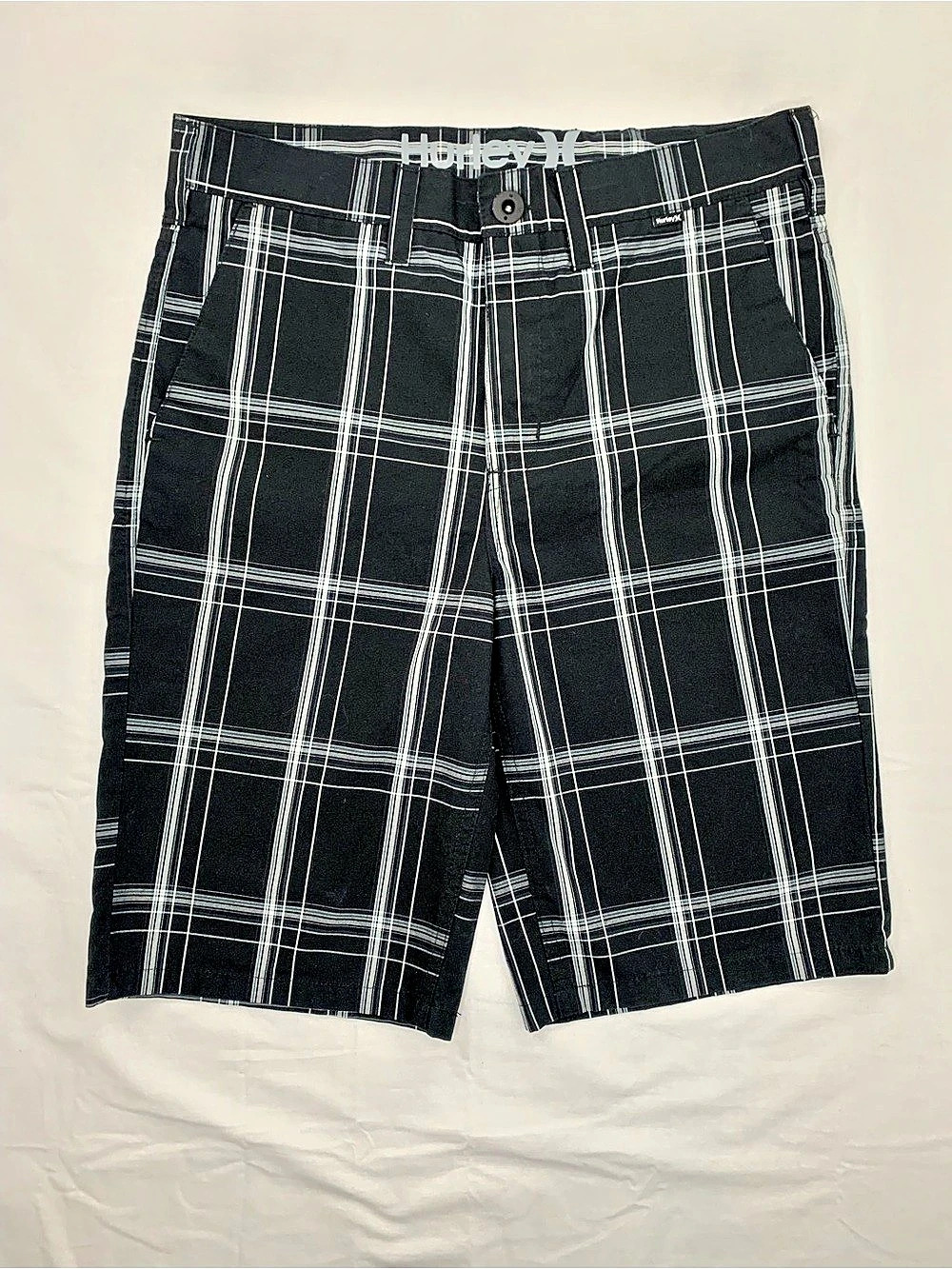 Hurley Plaid black & white Shorts kids boys size 16
